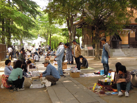 川口一箱古本市の様子